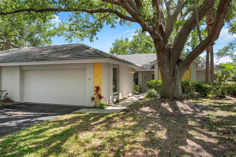 Picture of 226 Southampton Lane Unit 257, Venice FL 34293