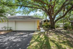 Picture of 226 Southampton Lane Unit 257, Venice, FL 34293