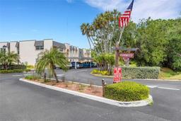 Picture of 104 Fernwood Circle Unit 104, Seminole, FL 33777
