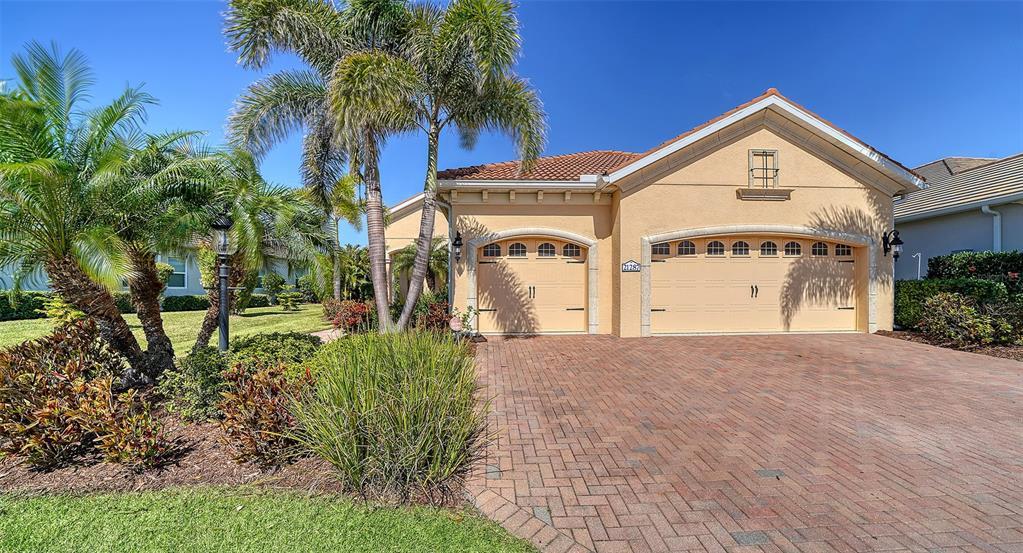 Picture of 21287 Sandal Foot Drive, Venice, FL 34293