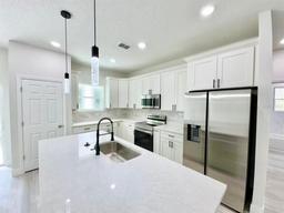 Picture of 761 W Homeway Loop, Citrus Springs, FL 34434