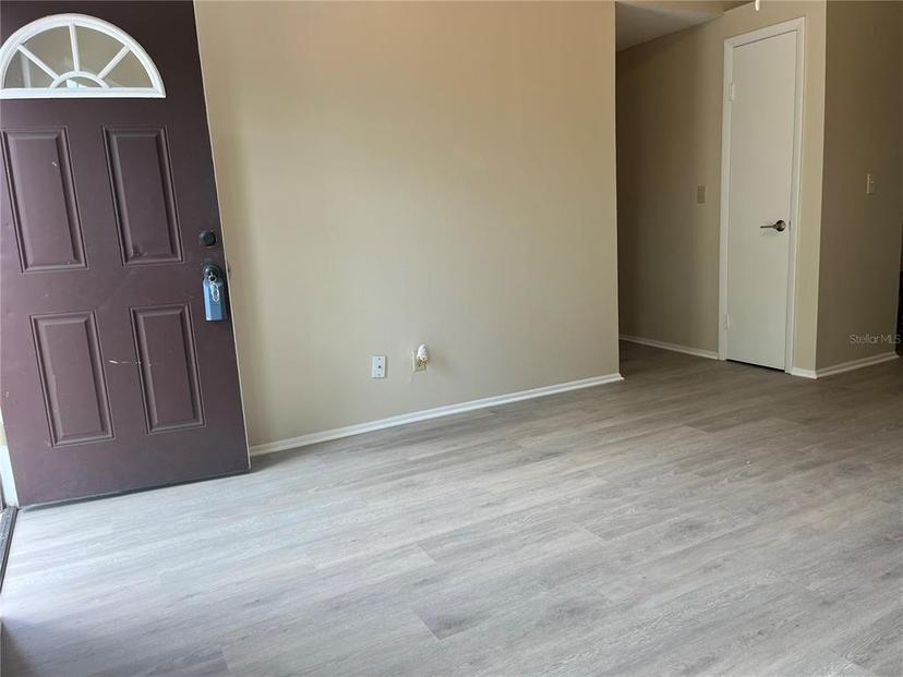 Picture of 8804 Briar Hollow Court, Tampa FL 33634