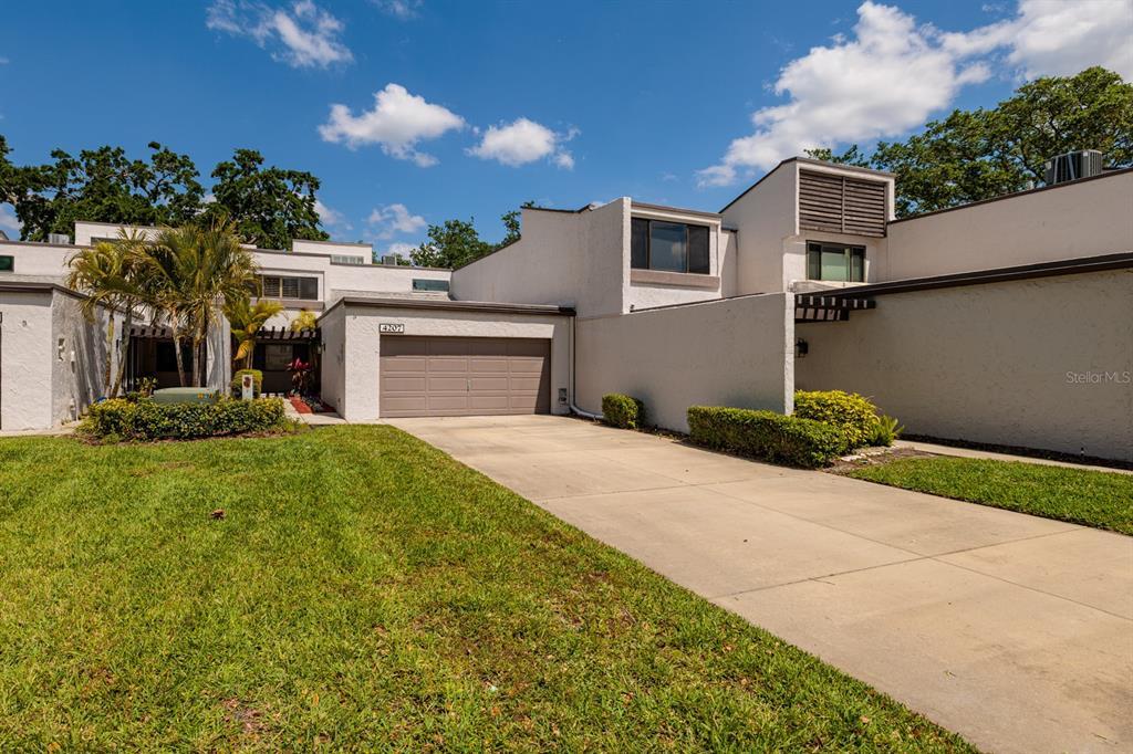 Picture of 4207 Fairway Run, Tampa, FL 33618