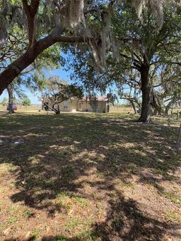Picture of 8955 Rhoden Loop Road W, Fort Meade, FL 33841