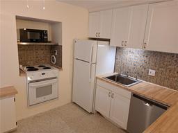 Picture of 754 71St Avenue N, St Petersburg, FL 33702
