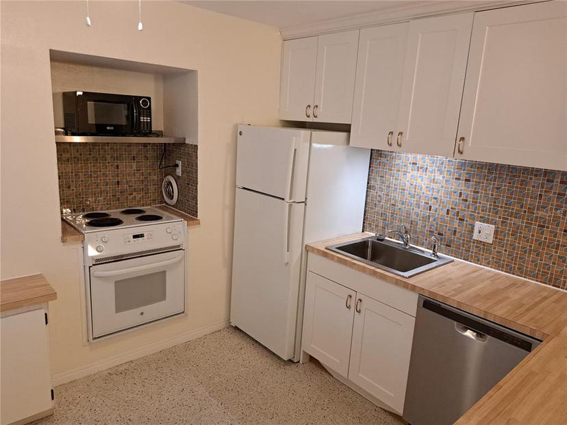 Picture of 754 71St Avenue N, St Petersburg FL 33702