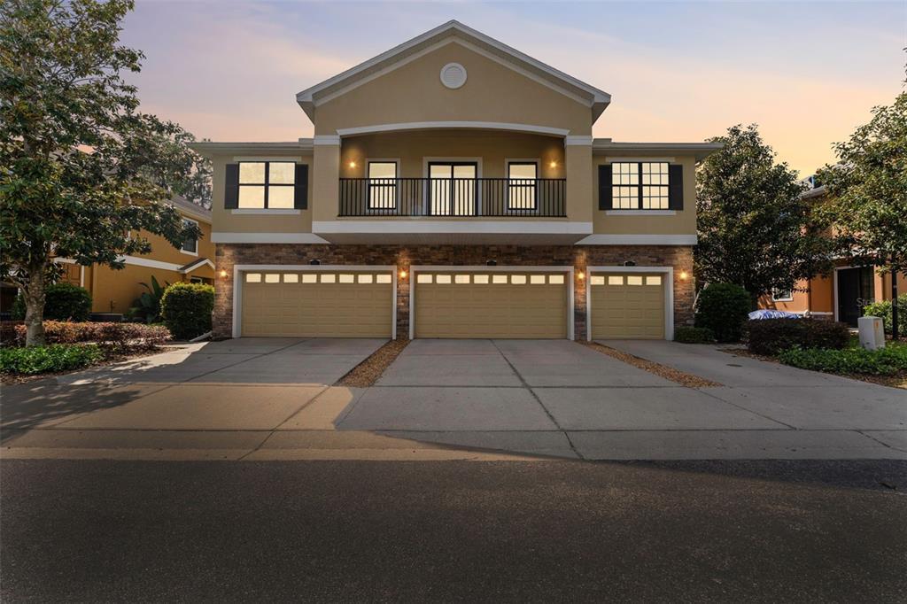 Picture of 5717 Kingletsound Place, Lithia, FL 33547