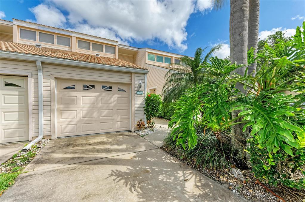 Picture of 7507 Preserves Court Unit 7507, Sarasota, FL 34243