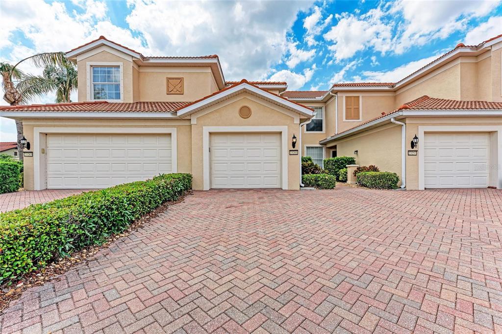 Picture of 23261 Banbury Way Unit 501, Venice, FL 34293