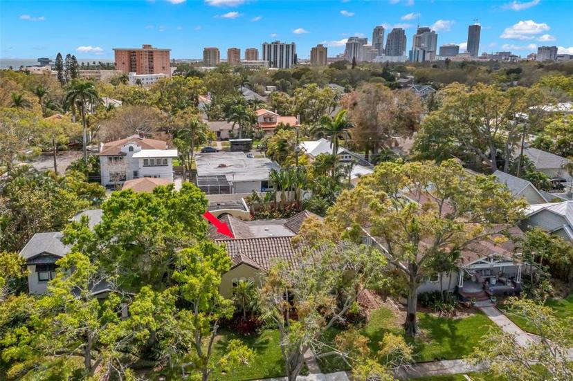 Picture of 646 16Th Avenue Ne, St Petersburg FL 33704