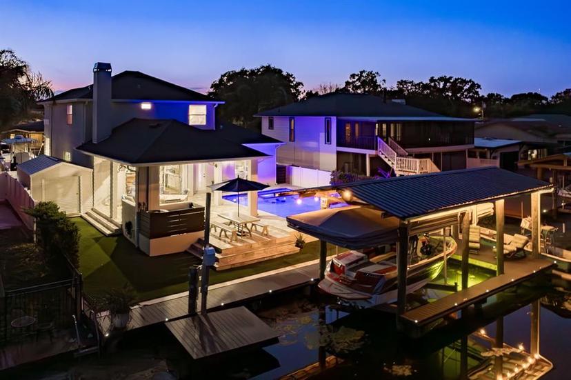 Picture of 182 E Canal Drive, Palm Harbor FL 34684