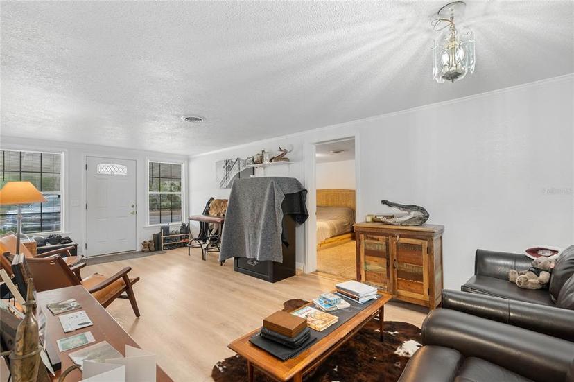 Picture of 931 Dennis Avenue, Orlando FL 32807