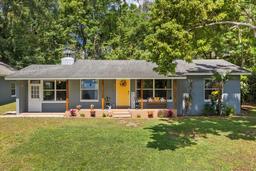 Picture of 7115 Lake Ola Drive, Mount Dora, FL 32757