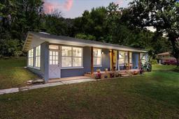 Picture of 7115 Lake Ola Drive, Mount Dora, FL 32757