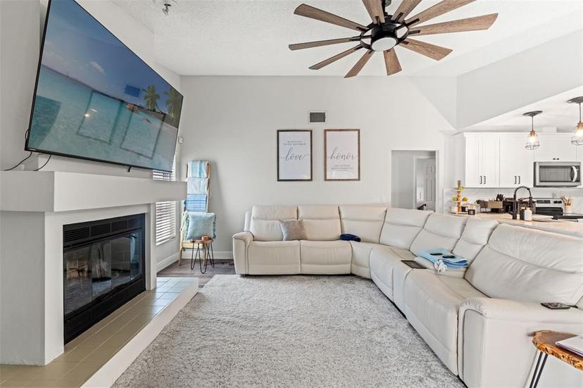 Picture of 2554 Brimhollow Drive, Valrico FL 33596
