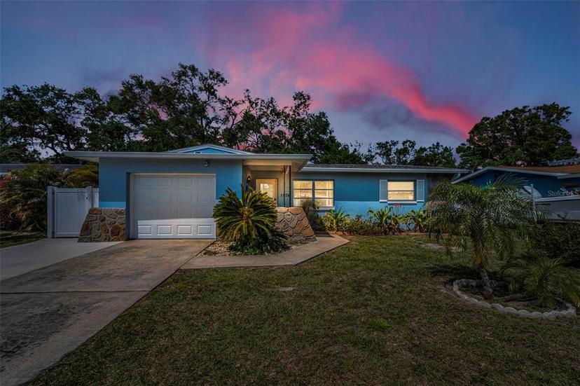 Picture of 1074 Woodbrook Drive S, Largo FL 33770