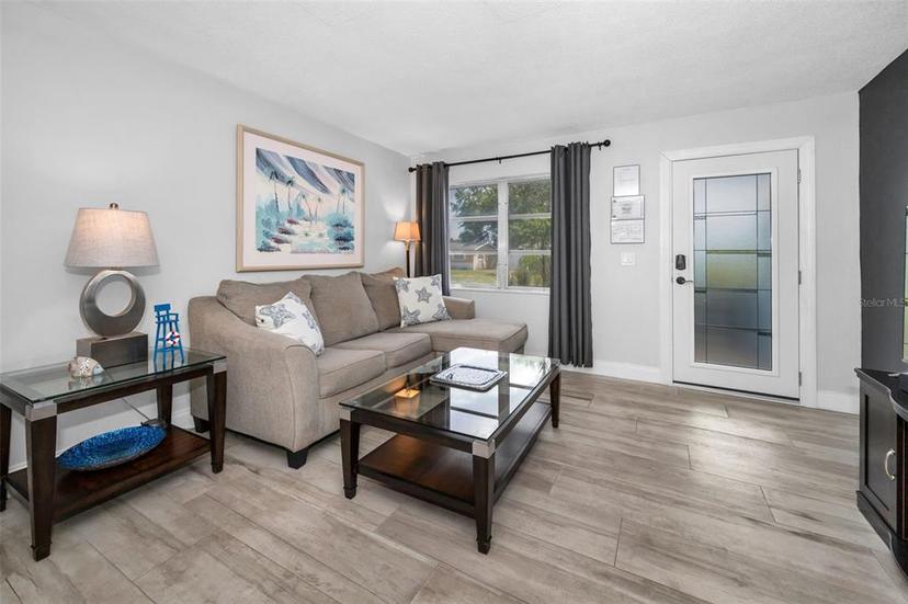 Picture of 1074 Woodbrook Drive S, Largo FL 33770