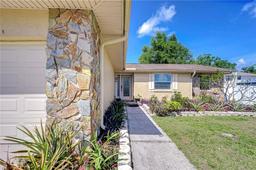 Picture of 910 Black Knight Drive, Valrico, FL 33594
