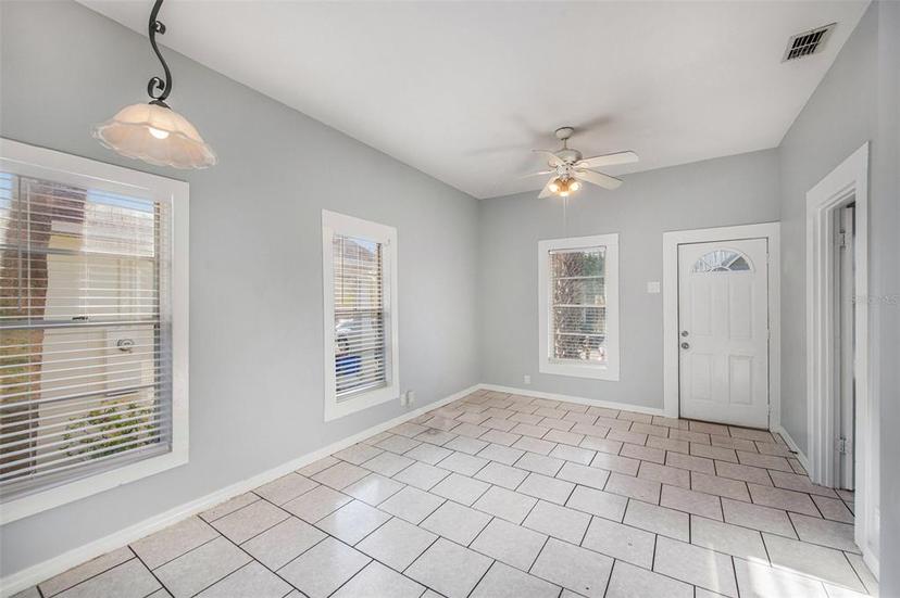 Picture of 2317 W Chestnut Street, Tampa FL 33607