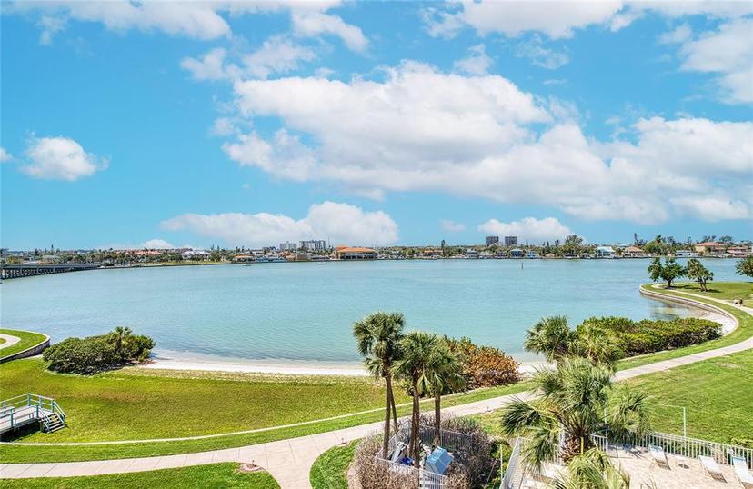 Picture of 7872 Sailboat Key Boulevard S Unit 404, South Pasadena FL 33707