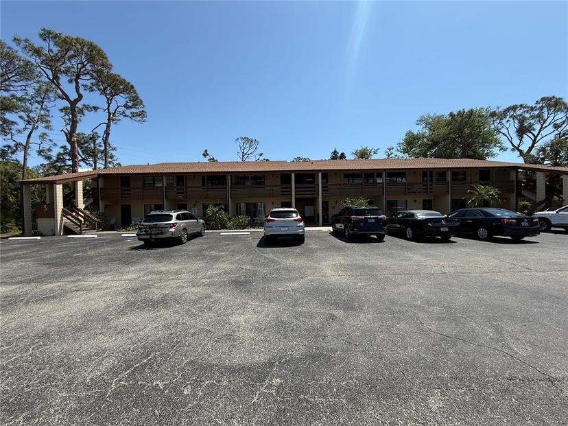 Picture of 5 Quails Run Boulevard Unit 9, Englewood FL 34223