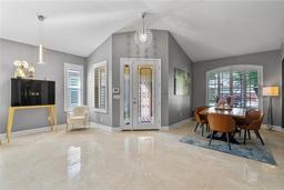 Picture of 10602 Rochester Way, Tampa, FL 33626