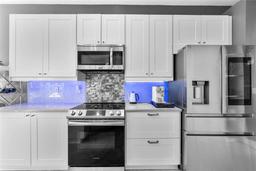Picture of 10602 Rochester Way, Tampa, FL 33626