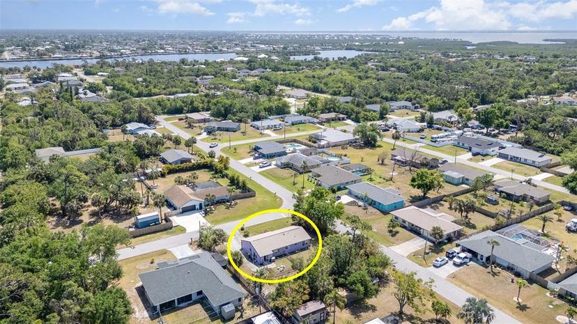 Picture of 402 Cicero Street Nw, Port Charlotte FL 33948