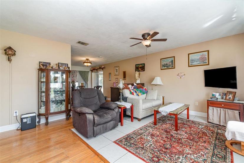 Picture of 402 Cicero Street Nw, Port Charlotte FL 33948