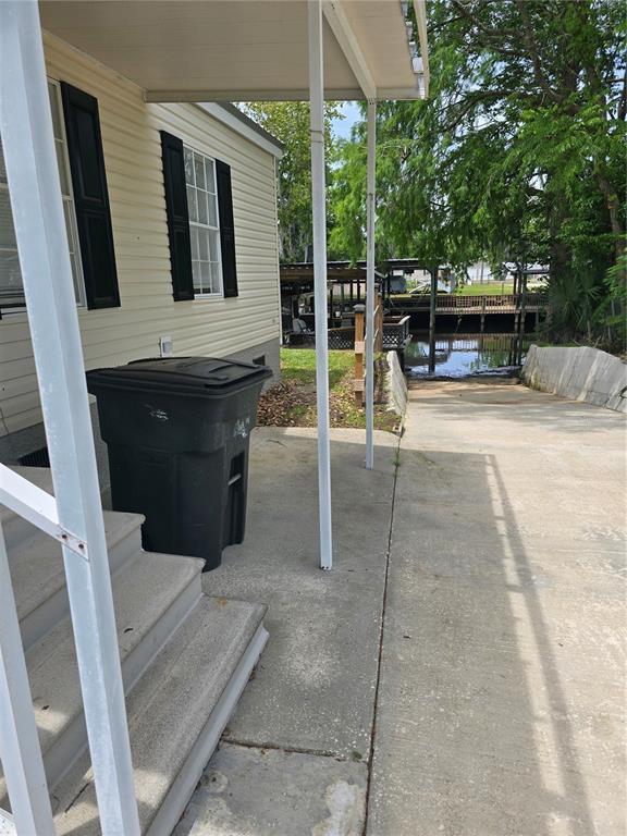 Picture of 119 Walt Lane, Satsuma, FL 32189