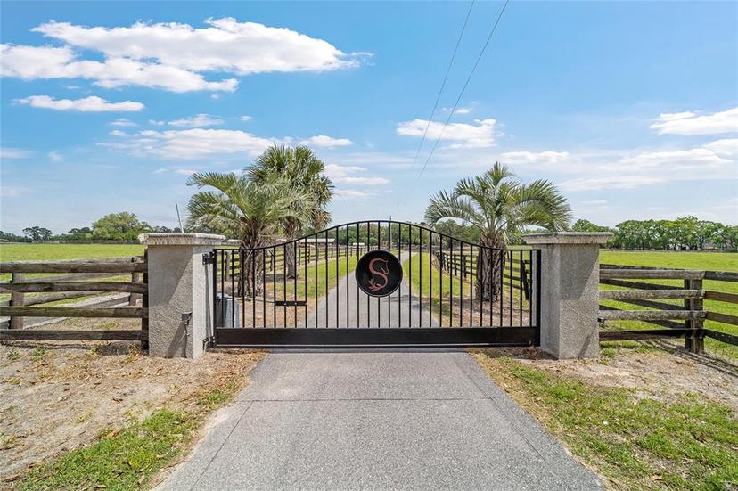 Picture of 2599 NW 100Th Avenue, Ocala FL 34482
