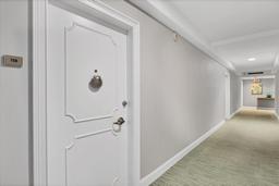 Picture of 1212 Benjamin Franklin Drive Unit 708, Sarasota, FL 34236
