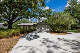 Picture of 10508 Oak Run Drive, Bradenton, FL 34211