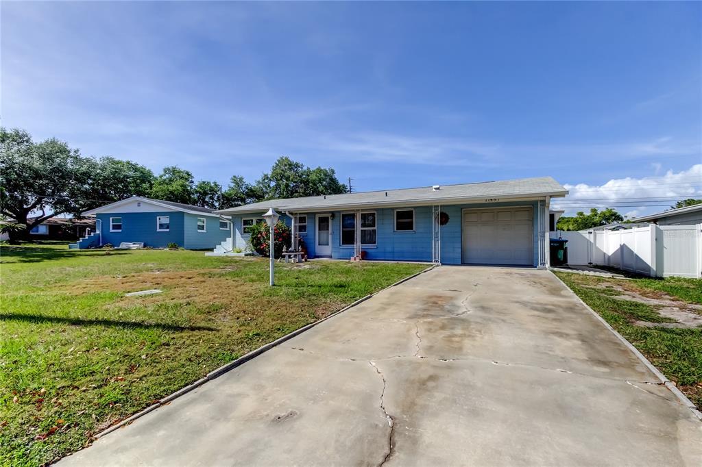 Picture of 11487 80Th Avenue, Seminole, FL 33772