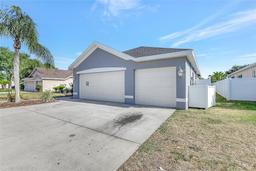 Picture of 2863 Duncan Tree Circle, Valrico, FL 33594