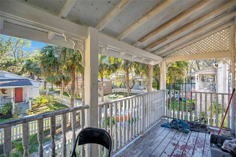 Picture of 215 E Voorhis Avenue Unit 2D, Deland FL 32724