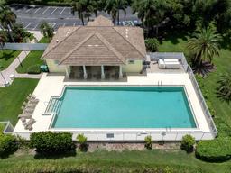 Picture of 615 May Apple Way, Venice, FL 34293