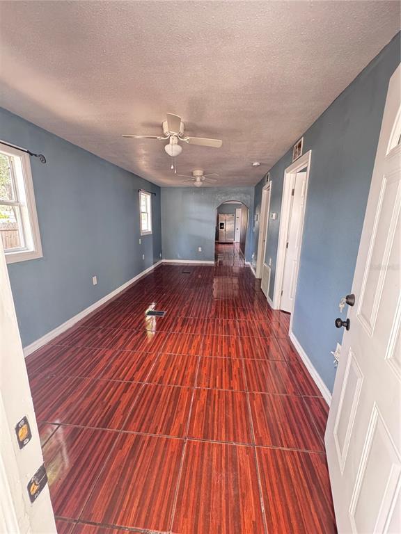 Picture of 804 Whitehurst Road, Plant City FL 33563