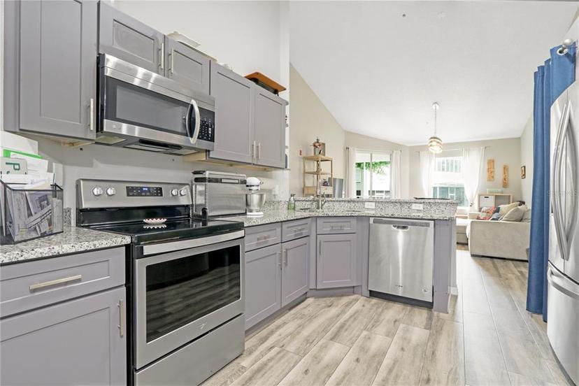 Picture of 550 Cranes Way Unit 216, Altamonte Springs FL 32701
