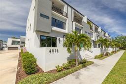 Picture of 4515 W North A Street Unit 8, Tampa, FL 33609