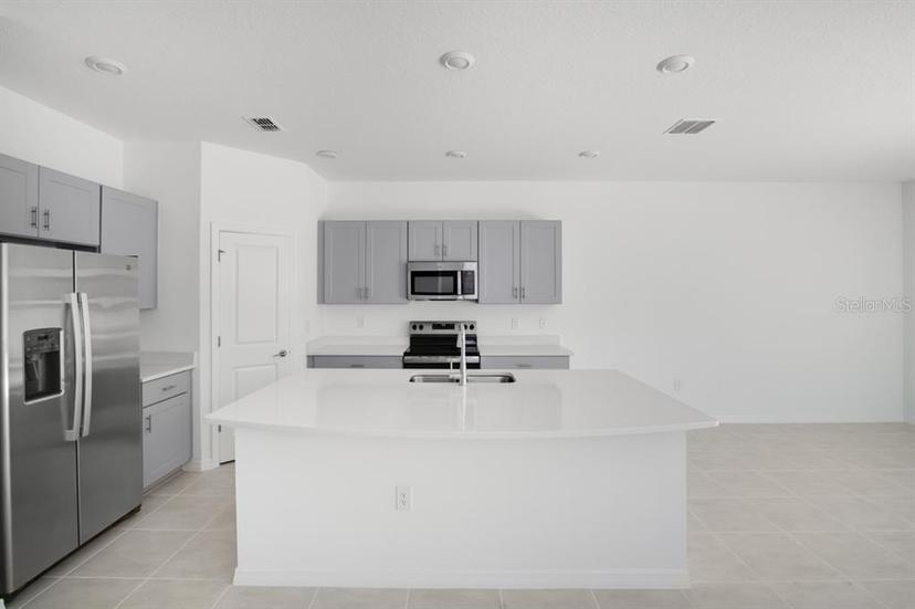 Picture of 170 River Front Way, Edgewater FL 32141