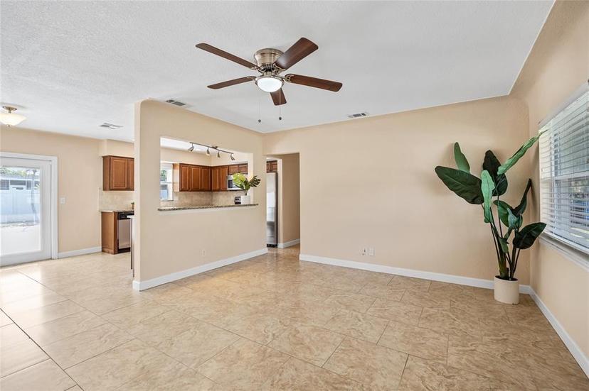 Picture of 2765 57Th Street N, St Petersburg FL 33710