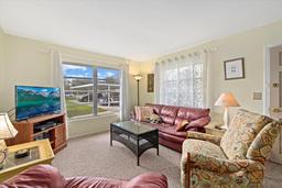 Picture of 1343 Glendale Circle W Unit 216, Sarasota, FL 34232