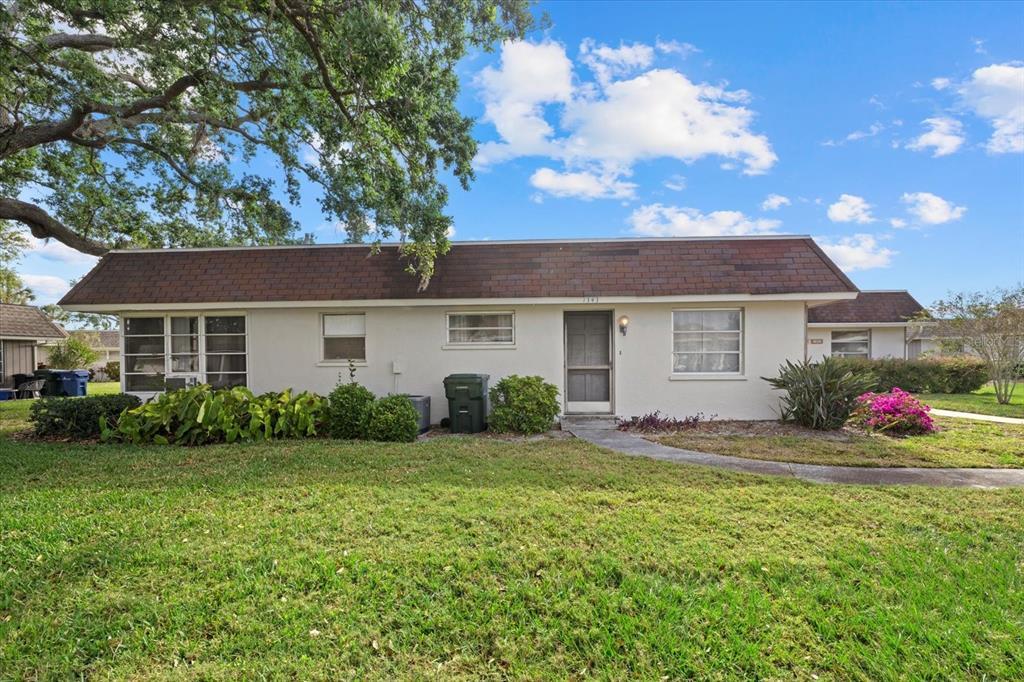 Picture of 1343 Glendale Circle W Unit 216, Sarasota, FL 34232