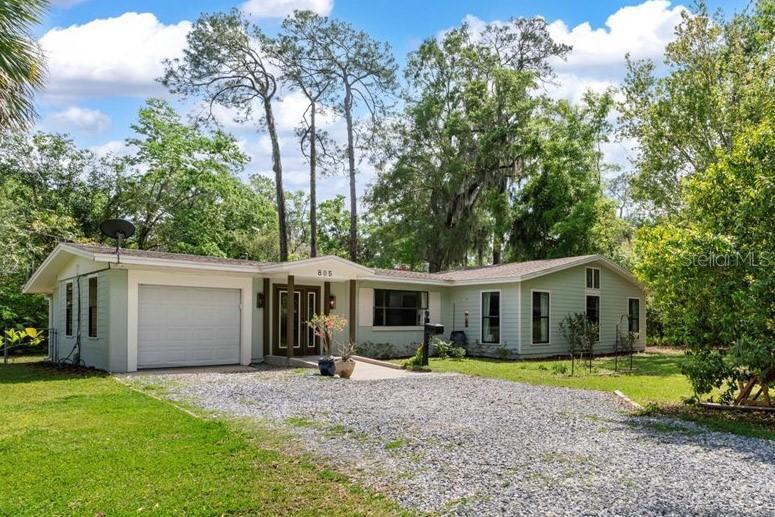 Picture of 805 NE 10Th Place, Gainesville FL 32601
