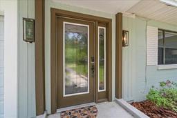 Picture of 805 NE 10Th Place, Gainesville, FL 32601