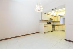 Picture of 16075 Dawnview Drive, Tampa, FL 33624