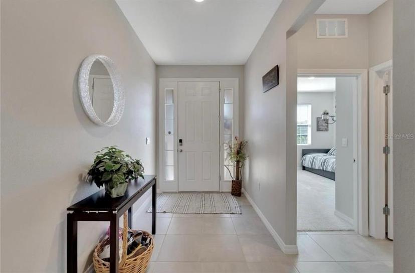 Picture of 14069 Wineberry Drive, Dade City FL 33525