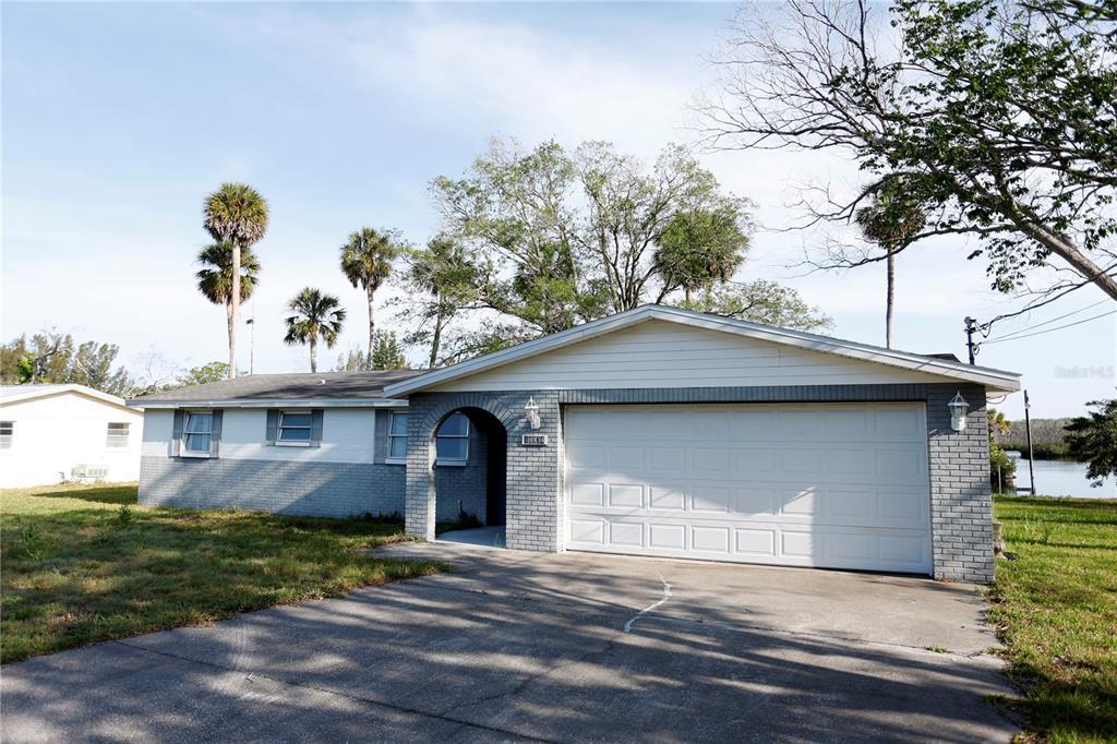 Picture of 18934 Kolb Place, Hudson, FL 34667