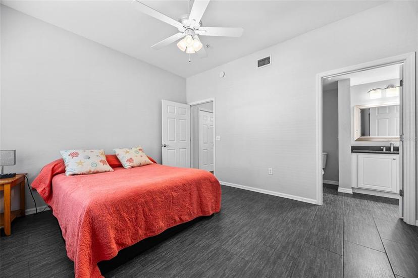 Picture of 5141 SW 91 Way Unit I-102, Gainesville FL 32608